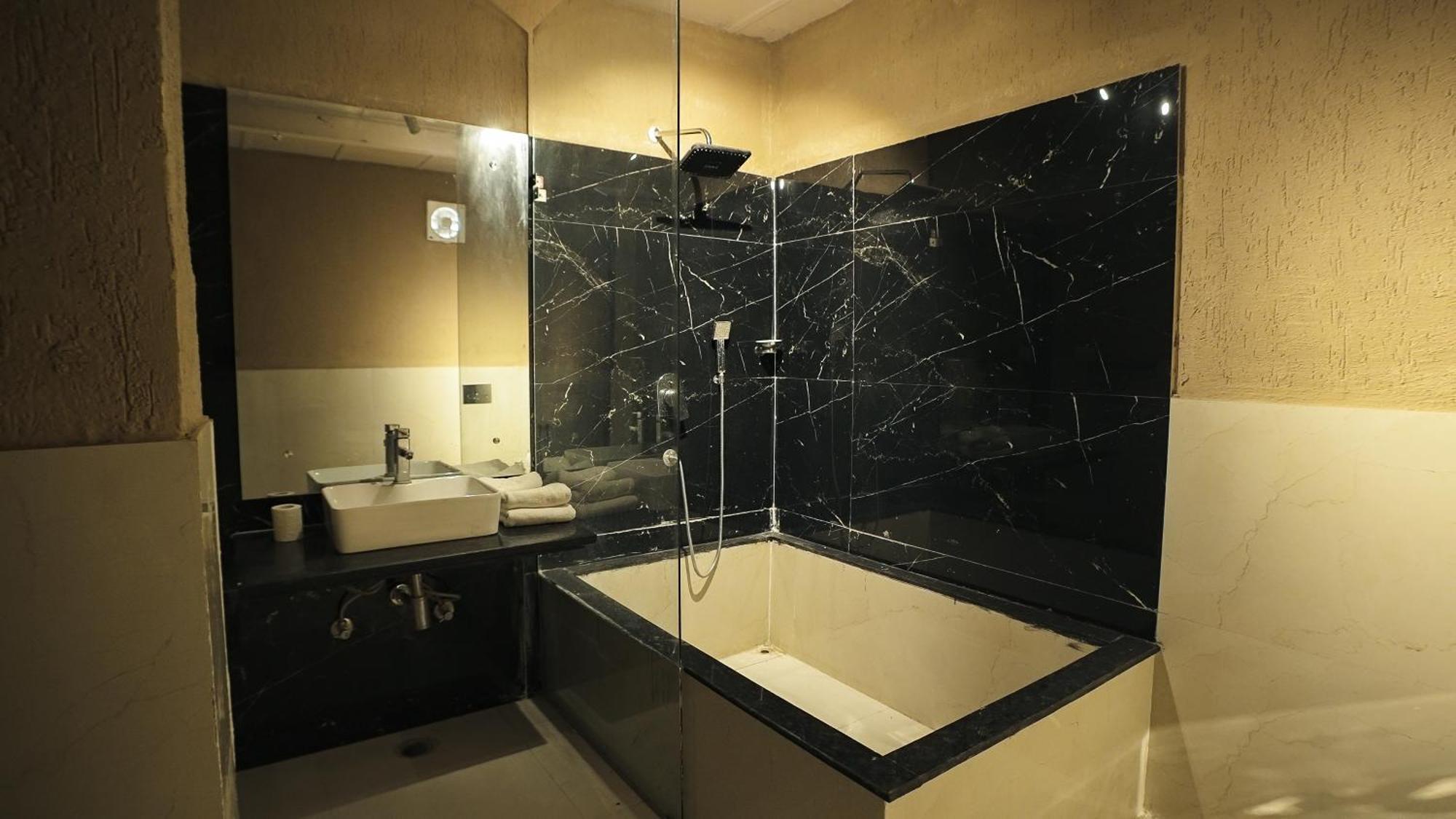 Gaj Resort, A Member Of Radisson Individuals Retreats Binewāl エクステリア 写真